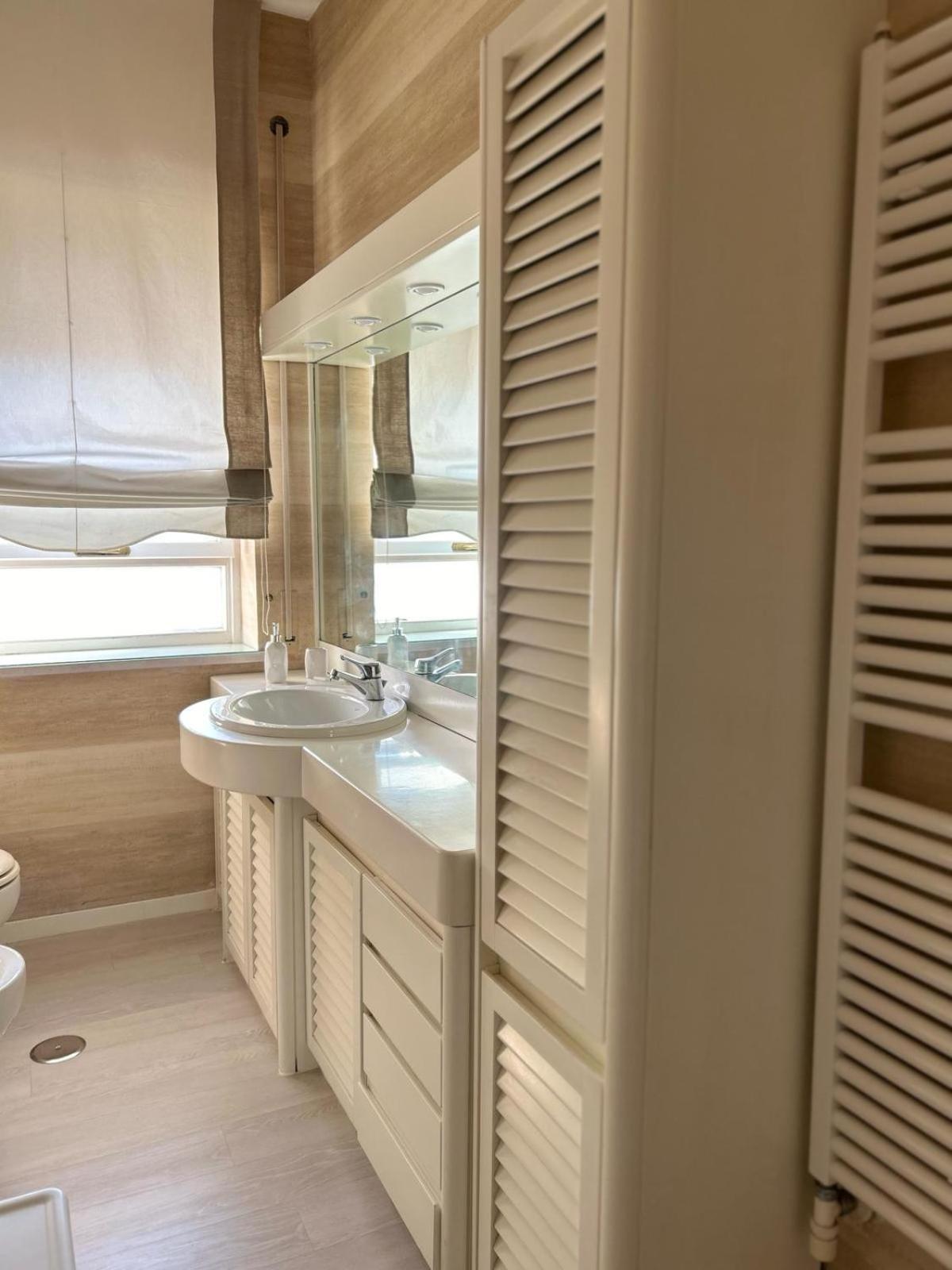 Front Beach Apartment - 3 Bedrooms Bari Buitenkant foto
