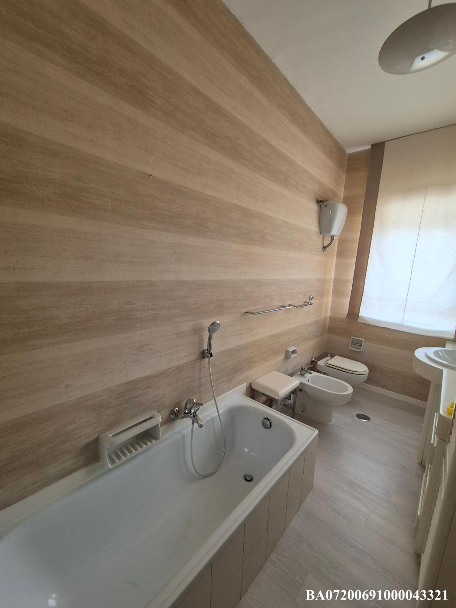 Front Beach Apartment - 3 Bedrooms Bari Buitenkant foto